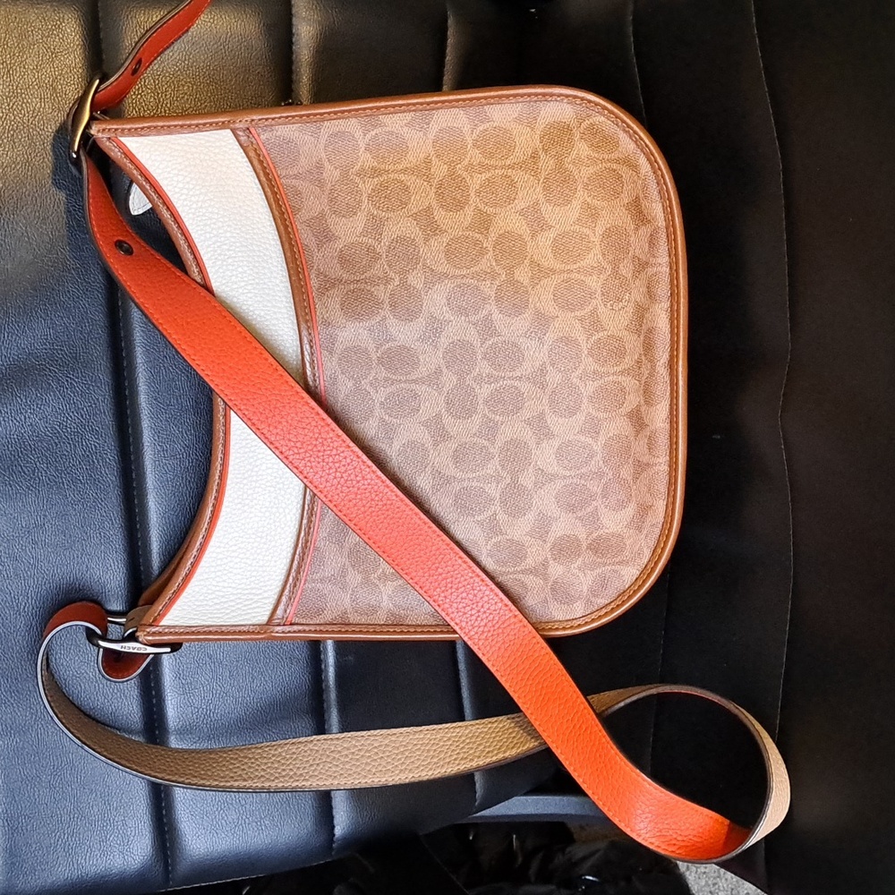 Coach Emery Crossbody - Picture 2 of 6